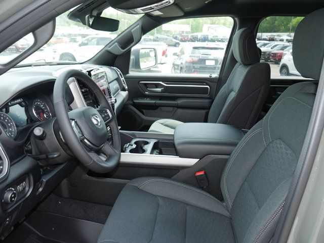 Used 2026 RAM 1500 Big Horn AWD/4WD image 2