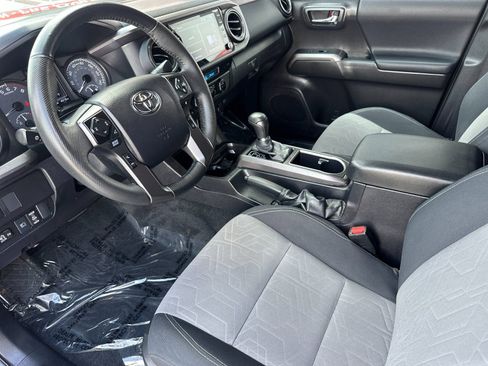 Used 2023 Toyota Tacoma TRD Off-Road AWD/4WD image 9