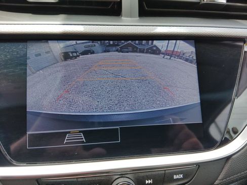 Used 2023 Buick Encore GX Select AWD/4WD image 20