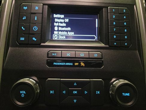 Used 2018 Ford F150 XLT w/ Trailer Tow Package AWD/4WD image 25