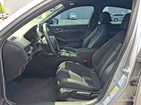 Used 2025 Honda Civic Sport image 13