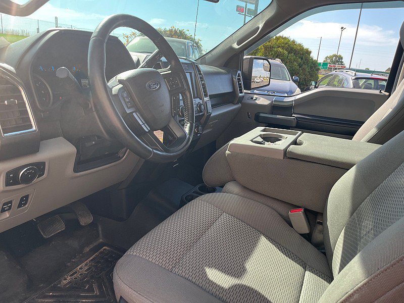 Used 2017 Ford F150 XLT w/ Equipment Group 302A Luxury AWD/4WD image 10