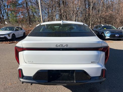 New 2025 Kia K4 GT-Line image 3