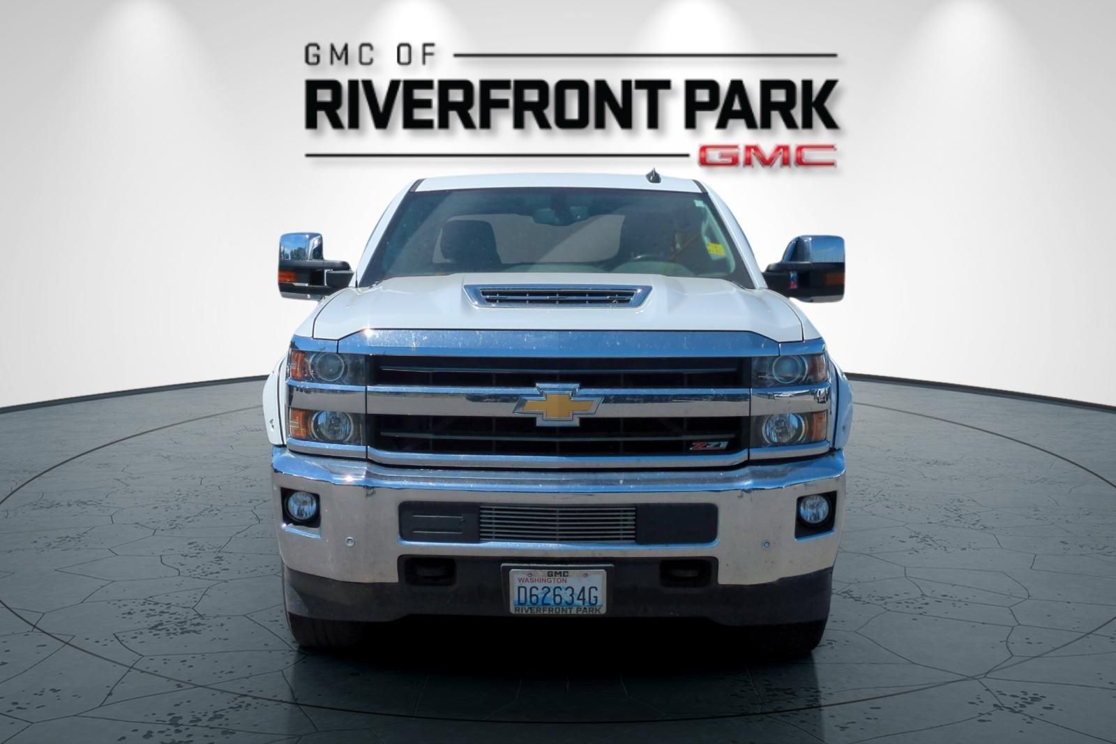 Used 2018 Chevrolet Silverado 2500 LTZ w/ Duramax Plus Package AWD/4WD image 8