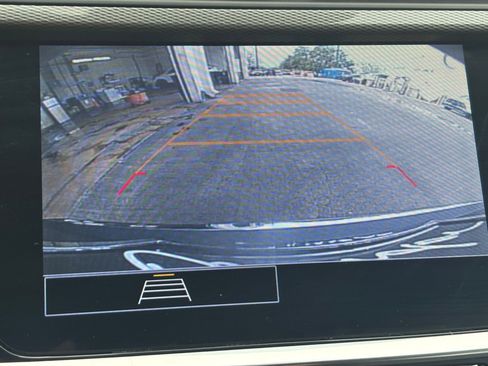 Used 2023 Buick Encore GX Essence w/ Experience Buick Package image 9