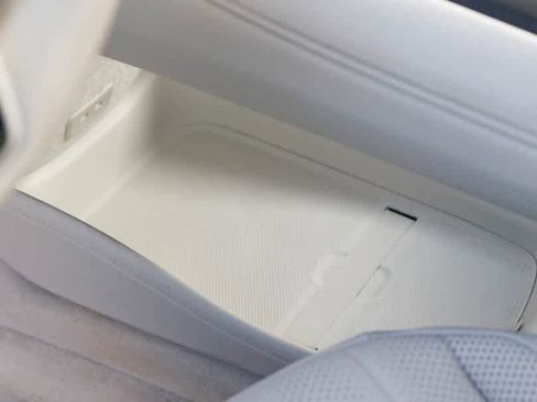 Certified 2023 Mercedes-Benz EQS 580 4MATIC SUV image 38