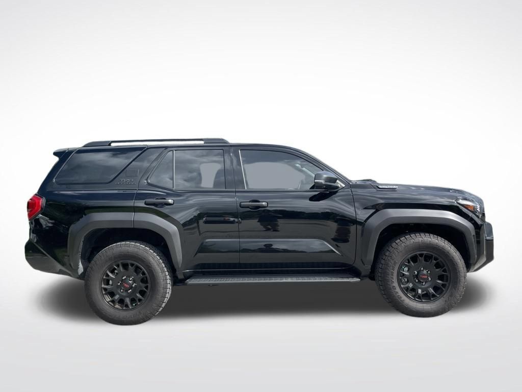 Used 2025 Toyota 4Runner TRD Off-Road Premium AWD/4WD image 4