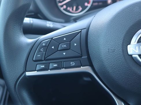 Used 2025 Nissan Sentra SV w/ Trunk Package image 20