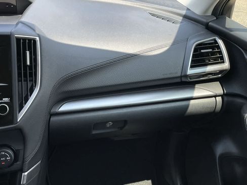 Used 2019 Subaru Forester Premium w/ All-Weather Package AWD/4WD image 16