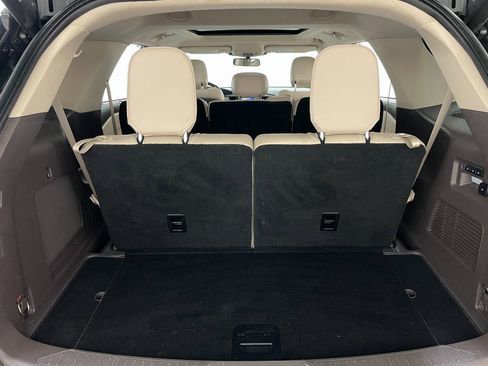 Used 2020 Ford Explorer Platinum image 50