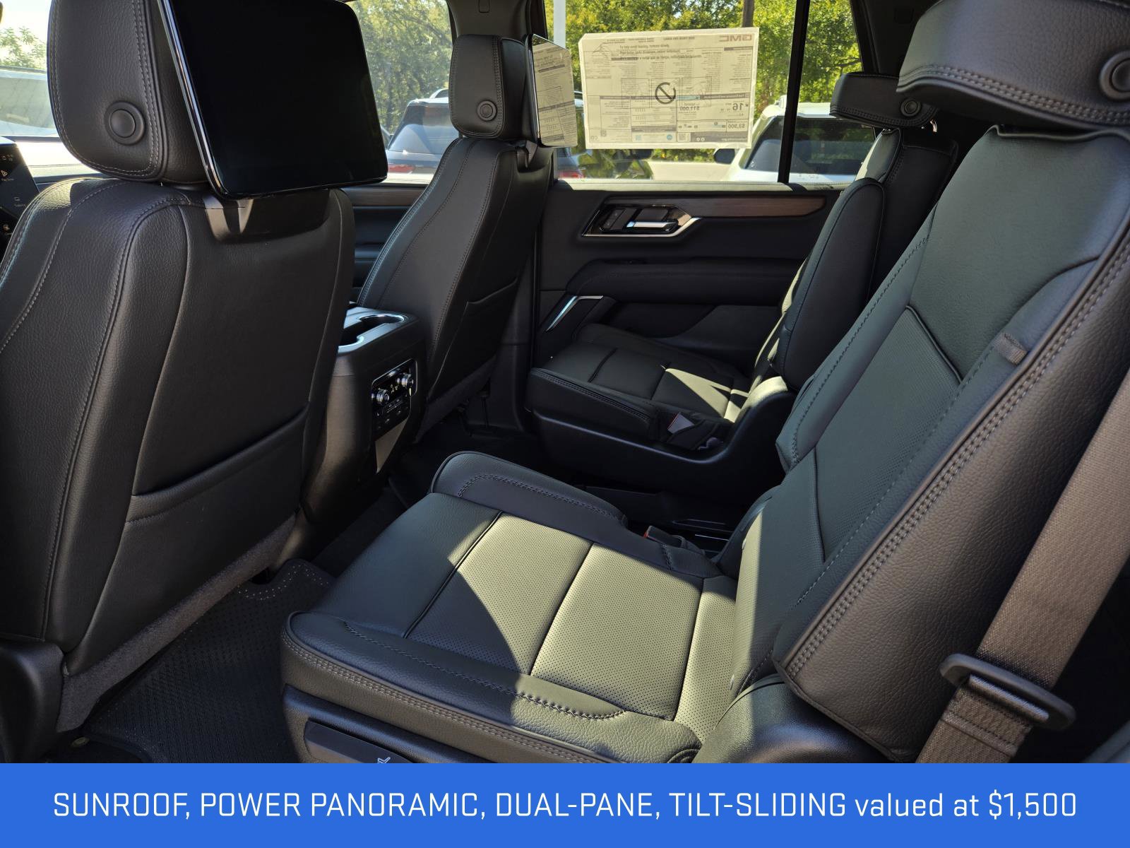 New 2026 GMC Yukon Denali w/ Advanced Technology Package AWD/4WD image 4