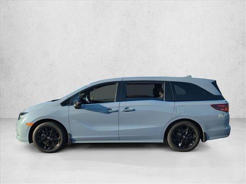 Used 2024 Honda Odyssey Sport image 9