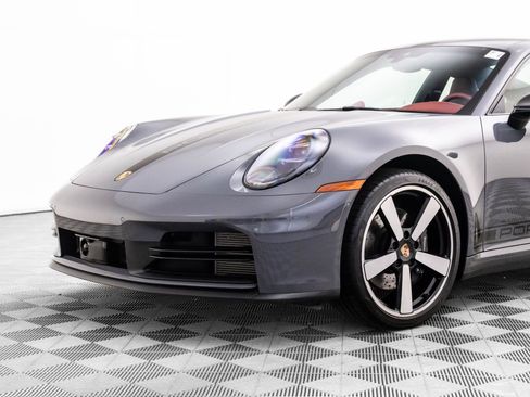 Certified 2025 Porsche 911 Carrera image 38