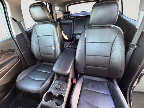 Used 2020 GMC Terrain SLT w/ Preferred Package AWD/4WD image 13