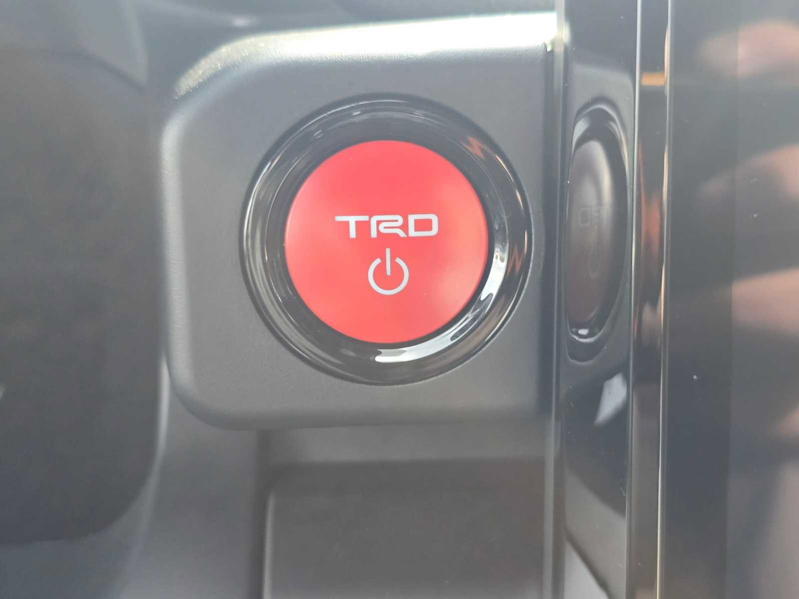 Certified 2025 Toyota Tacoma TRD Sport w/ TRD Sport Upgrade Package AWD/4WD image 28
