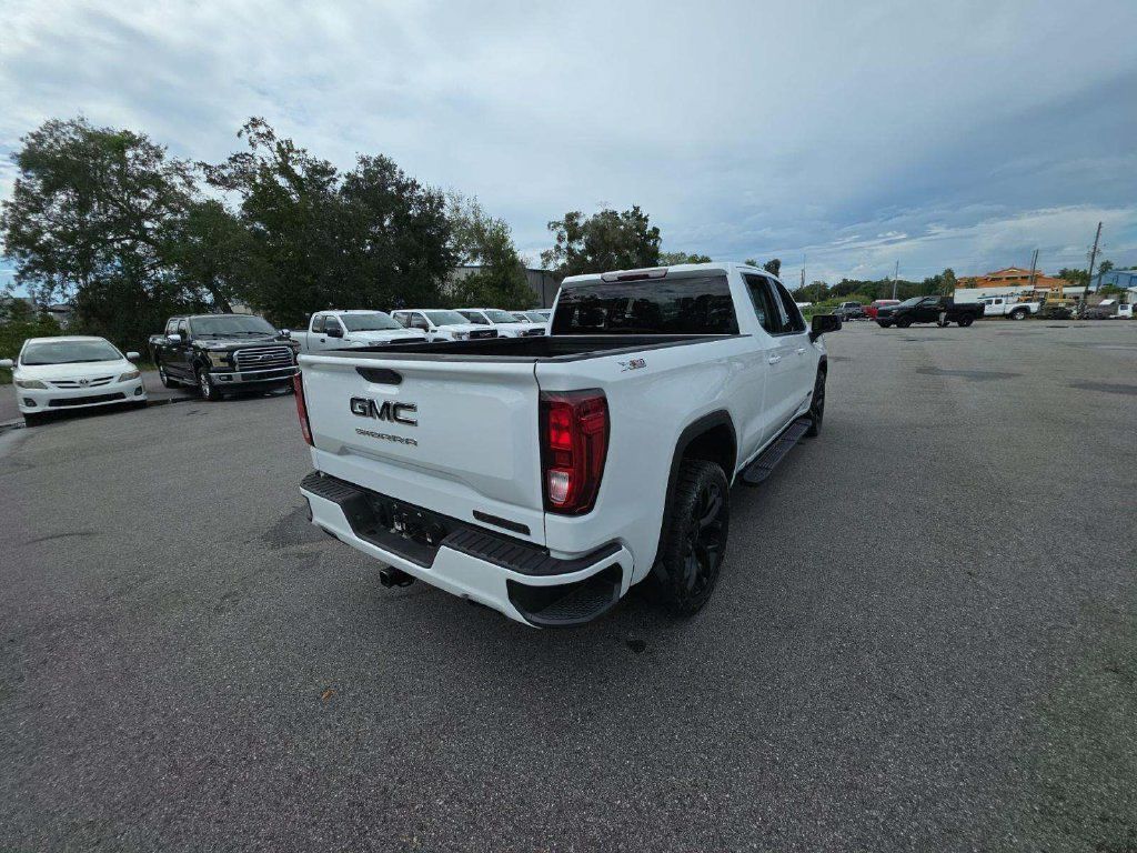 Used 2020 GMC Sierra 1500 Elevation w/ Elevation Value Package AWD/4WD image 3