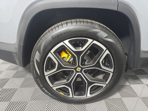 Used 2024 Rivian R1S Adventure AWD/4WD image 12