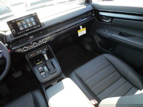Used 2025 Honda CR-V EX-L image 11