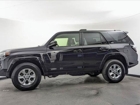 Used 2024 Toyota 4Runner SR5 RWD image 3