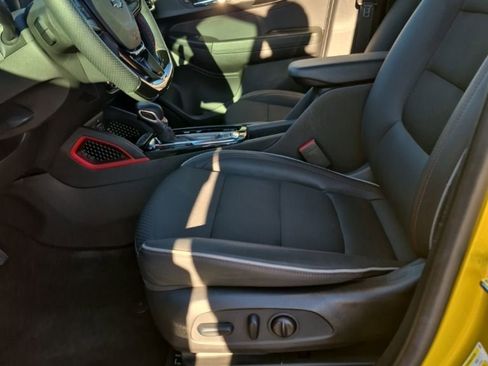 Used 2023 Chevrolet TrailBlazer RS w/ Sun and Liftgate Package image 22