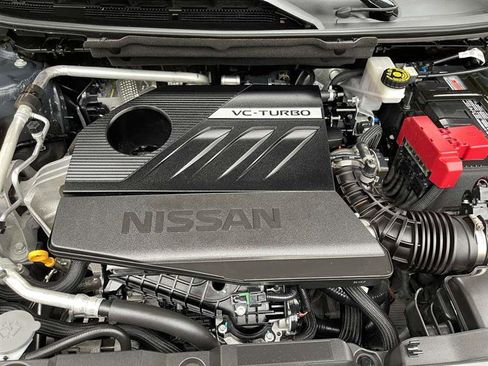 Used 2024 Nissan Rogue SV image 39