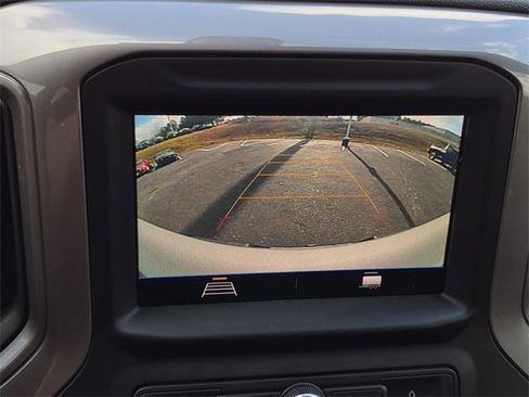 Used 2022 Chevrolet Silverado 1500 Custom image 32