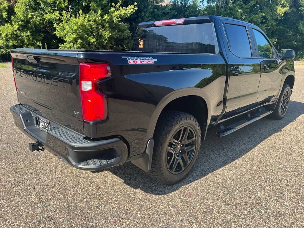 Used 2021 Chevrolet Silverado 1500 LT Trail Boss w/ Bed Protection Package AWD/4WD image 8