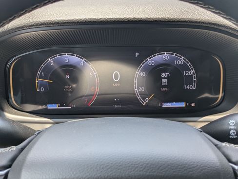 New 2025 Jeep Wagoneer Series III w/ Premium Group I image 10