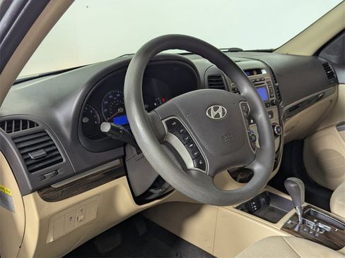 Used 2011 Hyundai Santa Fe GLS image 11