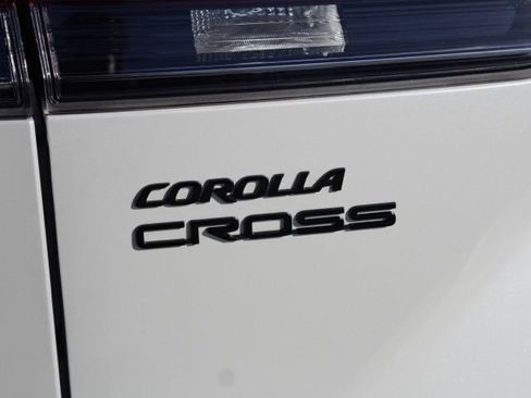 Certified 2024 Toyota Corolla Cross XLE w/ Convenience Package image 9