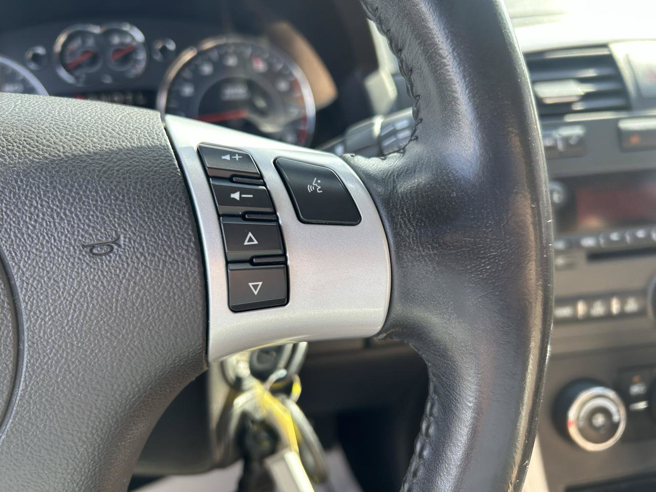 Used 2008 Pontiac Torrent 2WD w/ Preferred Package image 19