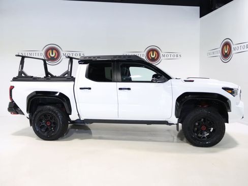 Used 2024 Toyota Tacoma TRD Pro AWD/4WD image 5