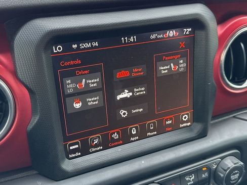 Used 2022 Jeep Gladiator Rubicon w/ Cold Weather Group AWD/4WD image 21
