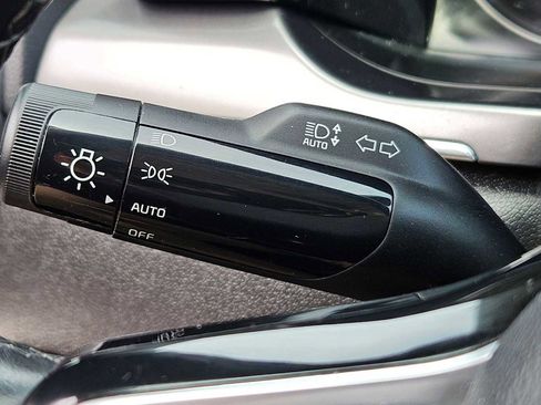 Used 2023 Kia Sorento S image 25