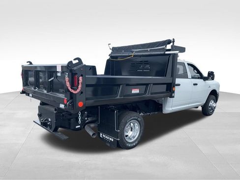 New 2024 RAM 3500 Tradesman w/ Chrome Appearance Group AWD/4WD image 8