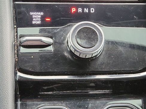 Used 2022 Jeep Grand Cherokee L Limited w/ Luxury Tech Group II image 24