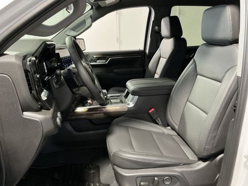 New 2026 Chevrolet Silverado 1500 RST w/ Convenience Package II AWD/4WD image 14