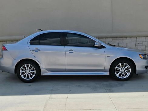 Used 2015 Mitsubishi Lancer ES FWD image 2