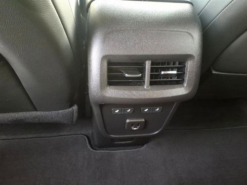 Used 2023 GMC Terrain Denali w/ Denali Premium Package image 10