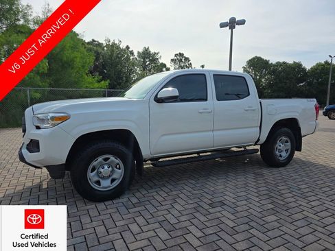 Certified 2023 Toyota Tacoma SR AWD/4WD image 3