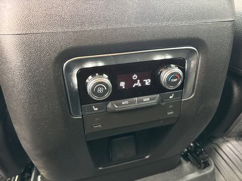 Used 2025 GMC Yukon Denali w/ LPO, Floor Liner Package AWD/4WD image 32