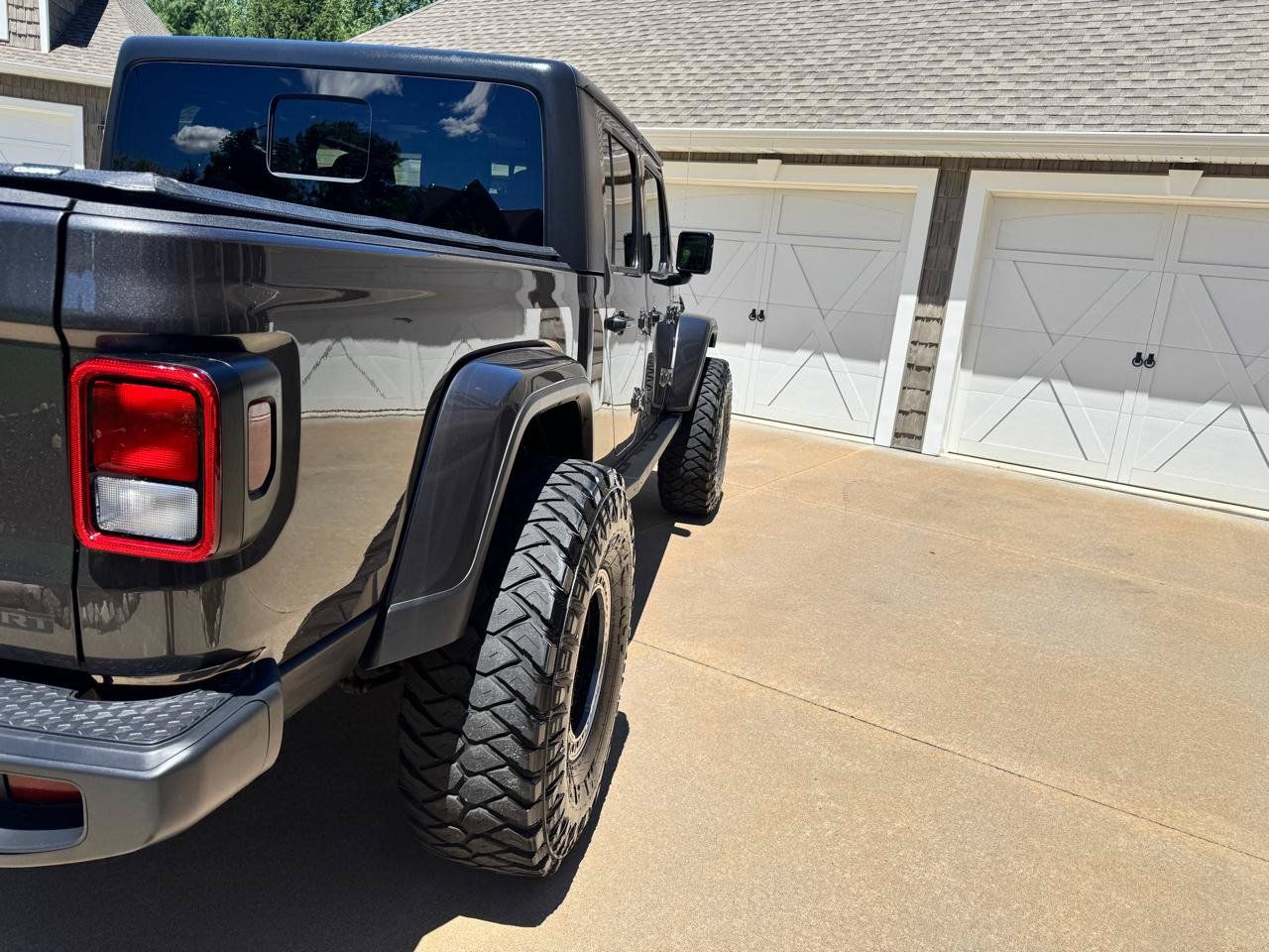 Used 2021 Jeep Gladiator Sport AWD/4WD image 36