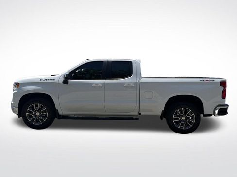 Used 2023 Chevrolet Silverado 1500 LT AWD/4WD image 2