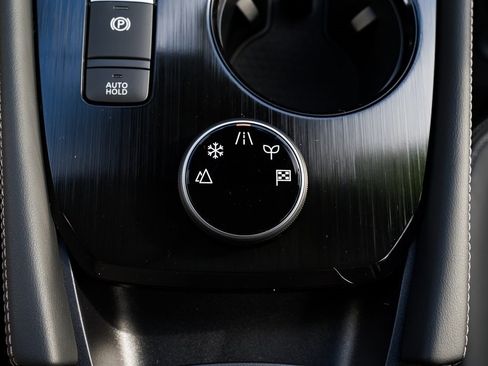 New 2026 Nissan Rogue Platinum image 18