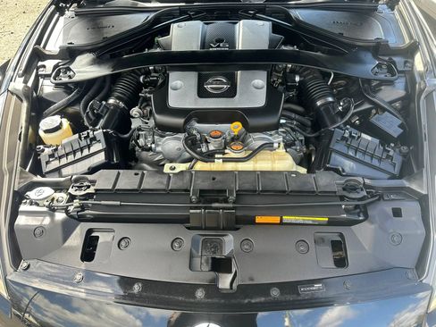 Used 2016 Nissan 370Z Coupe RWD image 13