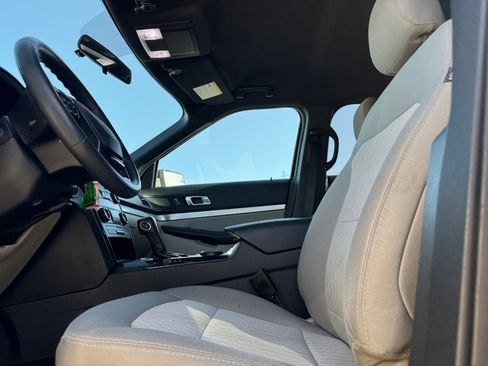 Used 2019 Ford Explorer FWD image 16