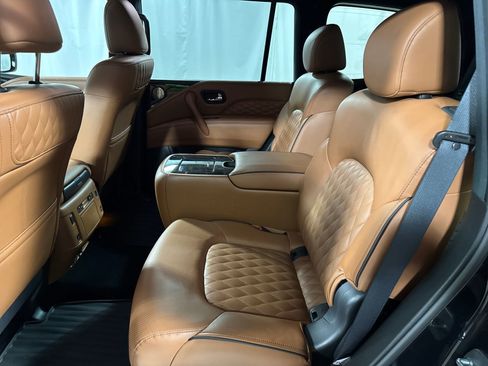 Certified 2024 INFINITI QX80 Sensory w/ Cargo Package AWD/4WD image 5