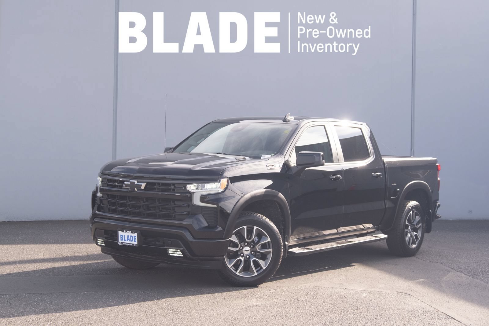 Used 2024 Chevrolet Silverado 1500 RST w/ Z71 Off-Road Package AWD/4WD image 1