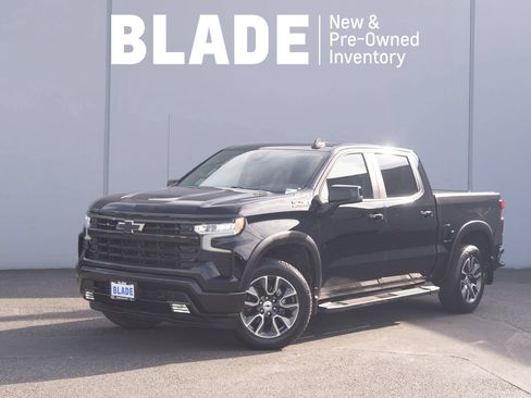 Used 2024 Chevrolet Silverado 1500 RST w/ Z71 Off-Road Package AWD/4WD image 1