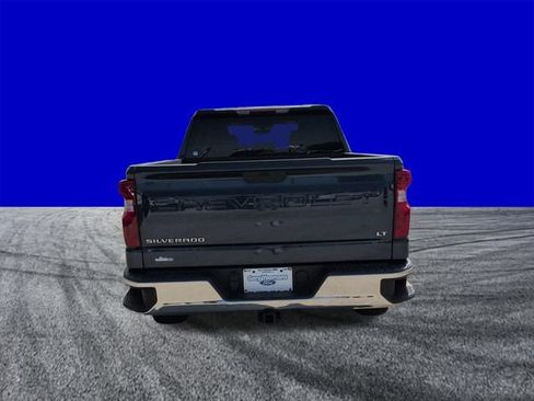 Used 2021 Chevrolet Silverado 1500 LT w/ Bed Protection Package RWD image 5